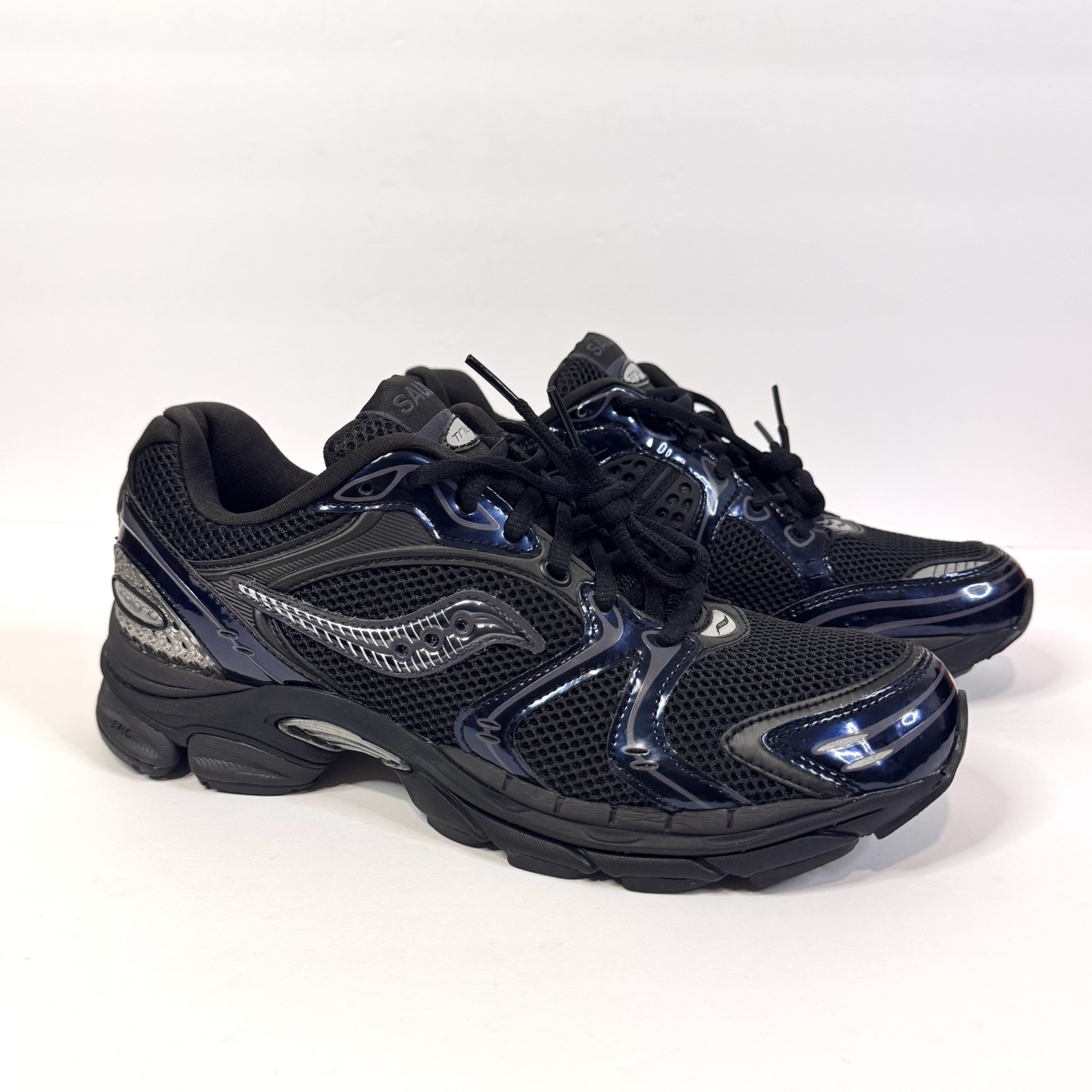 Saucony Progrid Triumph 4 Women's Size 10 Black Chroma Running Shoes